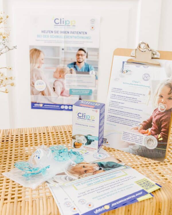 Fotografie des Inhalts des Clipp-Gesundheitskits.